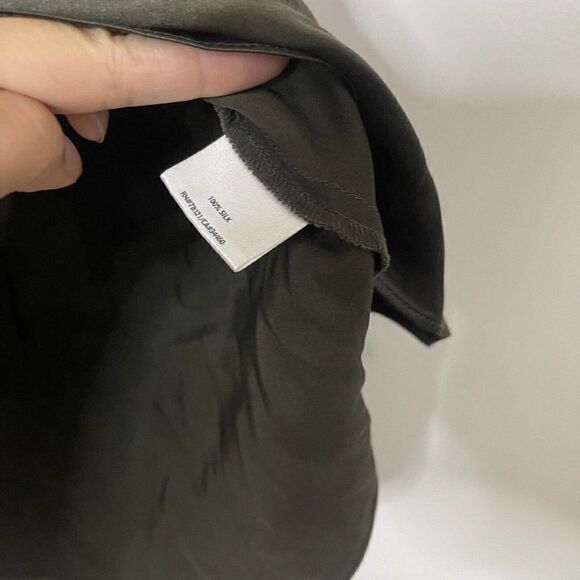 Eileen Fisher Dark Green Round neck sleeveless Silk shell tank top size Petite M - Picture 3 of 4